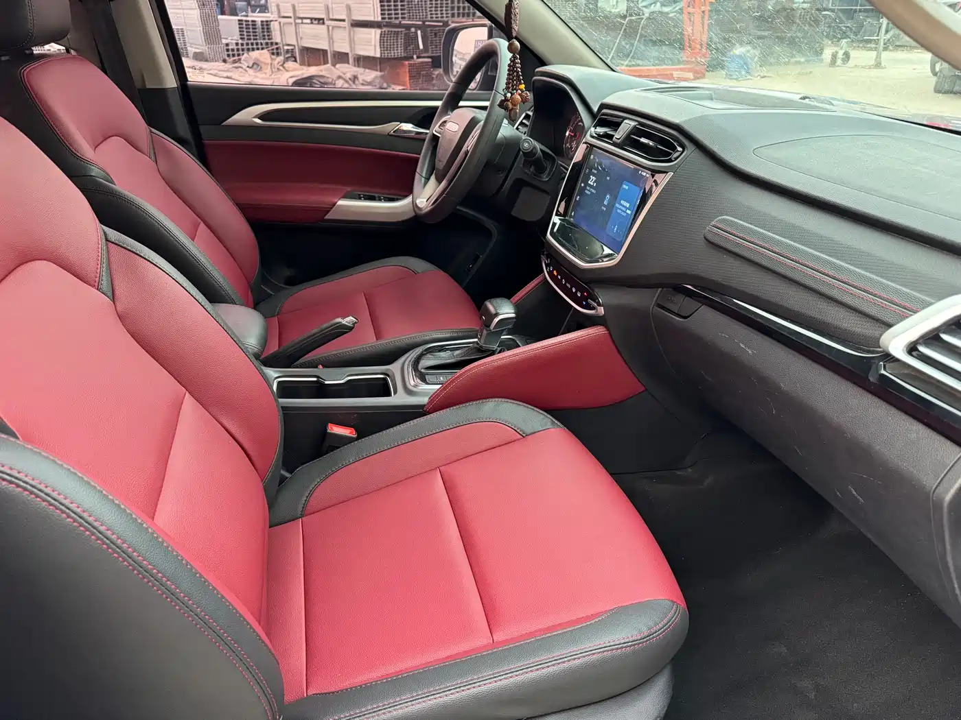 SAIC MAXUS CHASE T70