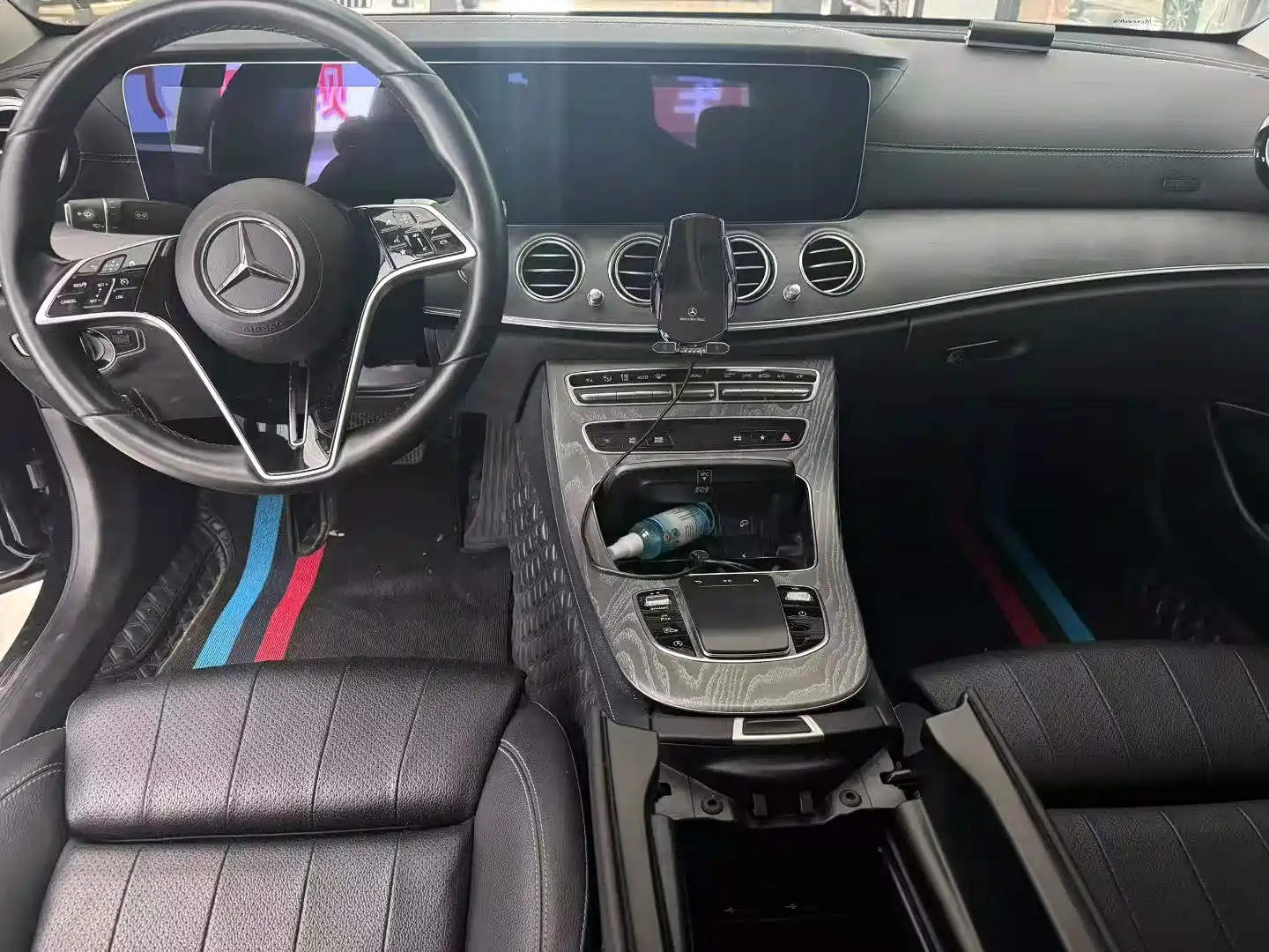 Фото 4 - Mercedes-Benz E-Class