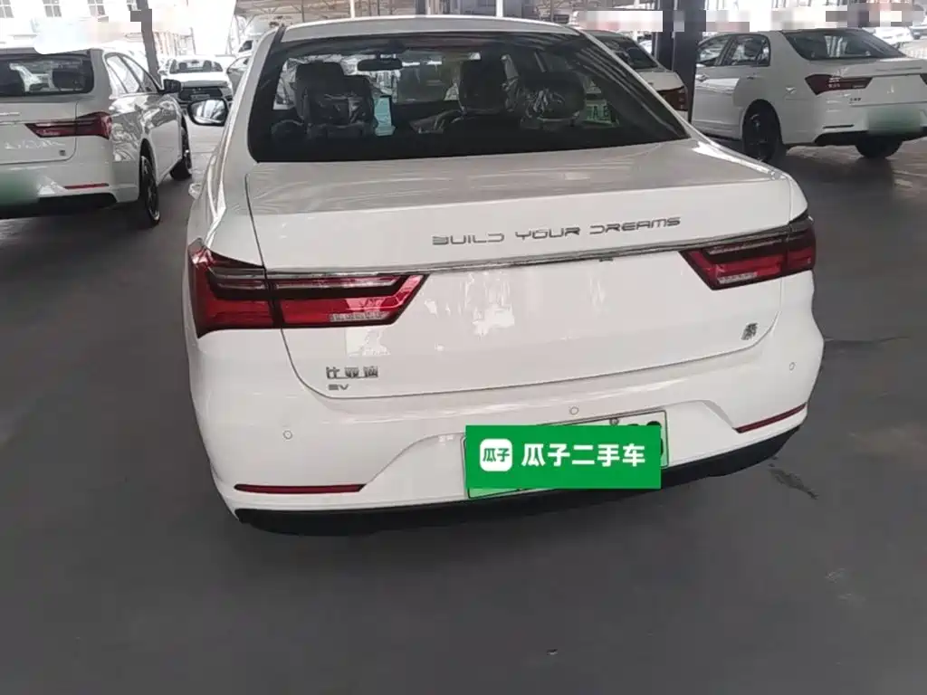 Фото 6 - BYD Qin New Energy