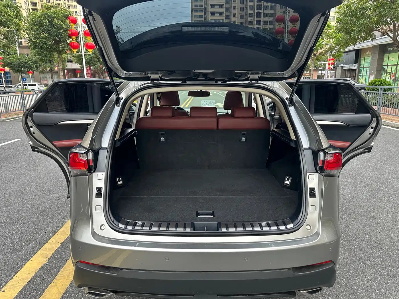 Фото 11 - Lexus NX