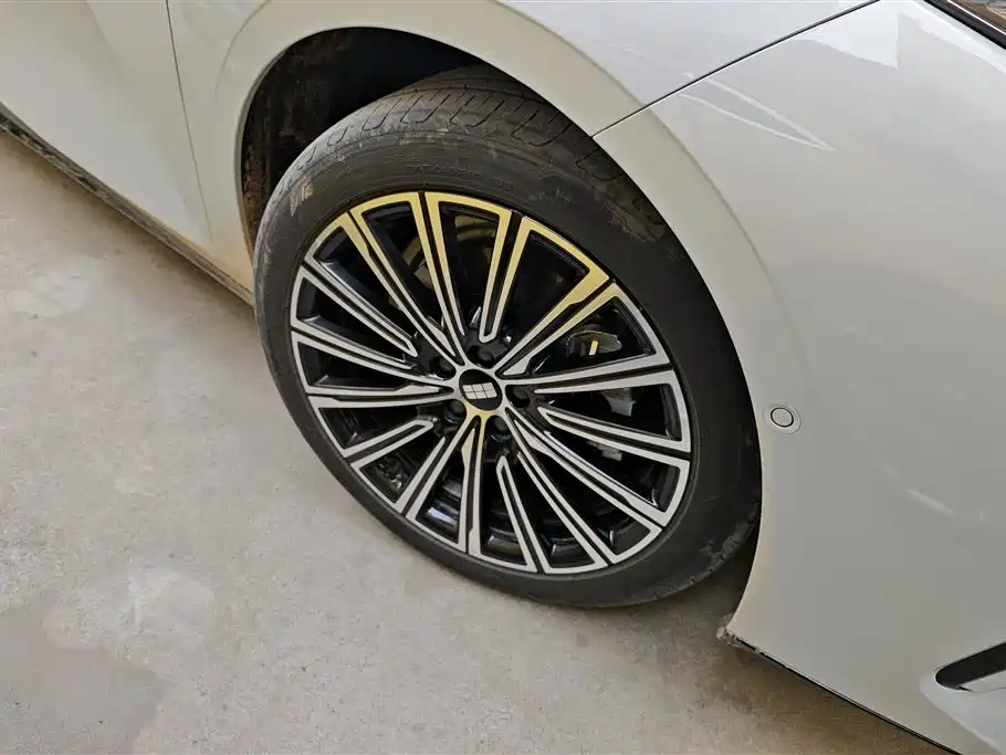 GEELY GALAXY GALAXY SPARKLE 8