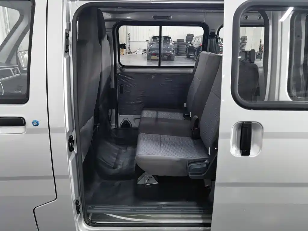 Wuling Motors Wuling Zhiguang 2025 2023 1.5L Utility 5/7-seater