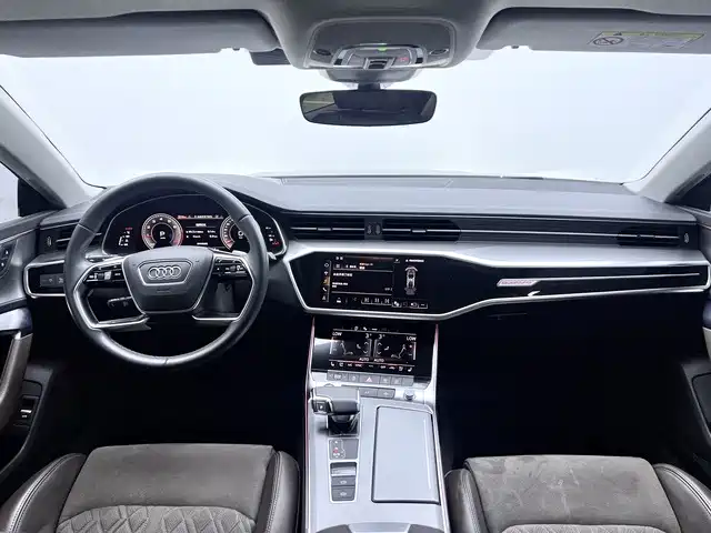 Фото 10 - Audi A7L