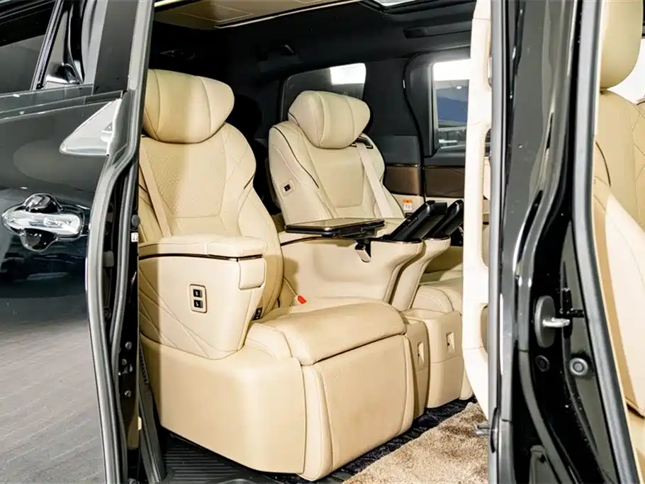 Toyota Alphard 2024 Hybrid 2.5L Ultimate Enjoyment Edition фото 25