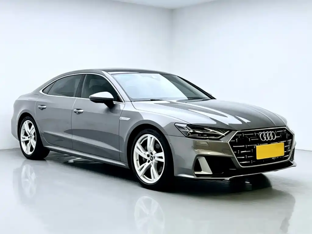 Фото 3 - Audi A7L