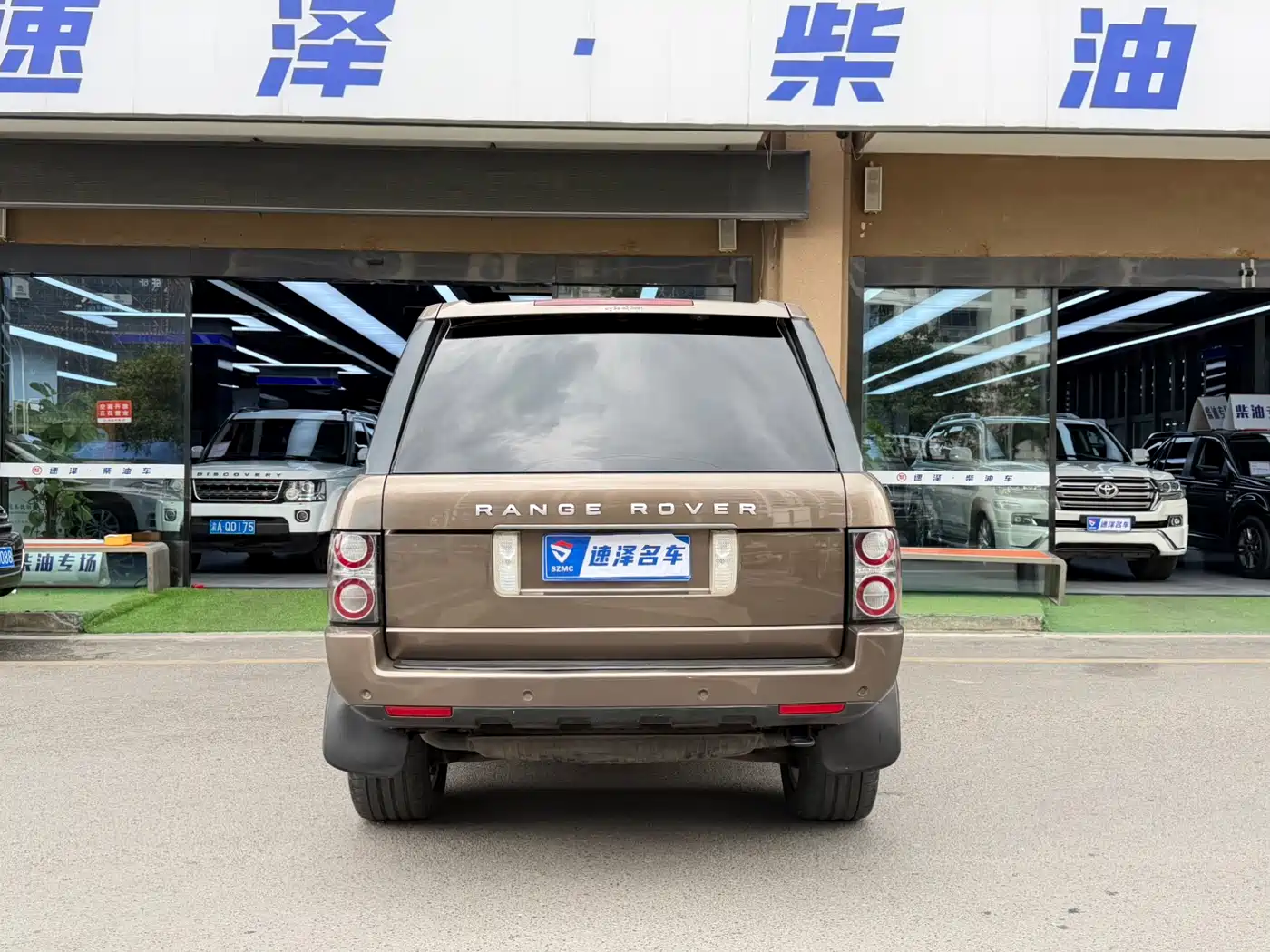 Land Rover Range Rover 2011 3.6 TDV8 фото 13