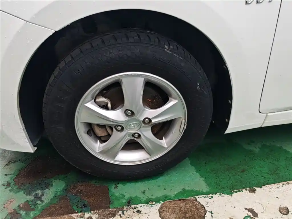Hyundai Verna 2016 1.4L Automatic Smart GLS фото 23