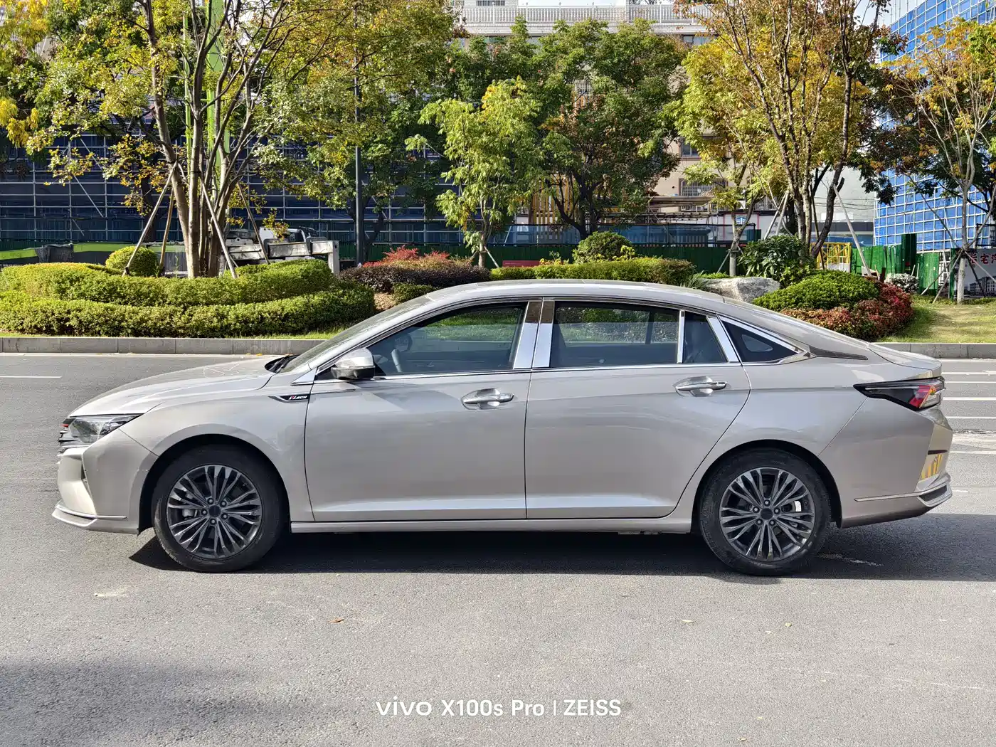 Dongfeng Aeolus Yixuan MAX 2022 2021 1.5T Super Cool Dad Edition