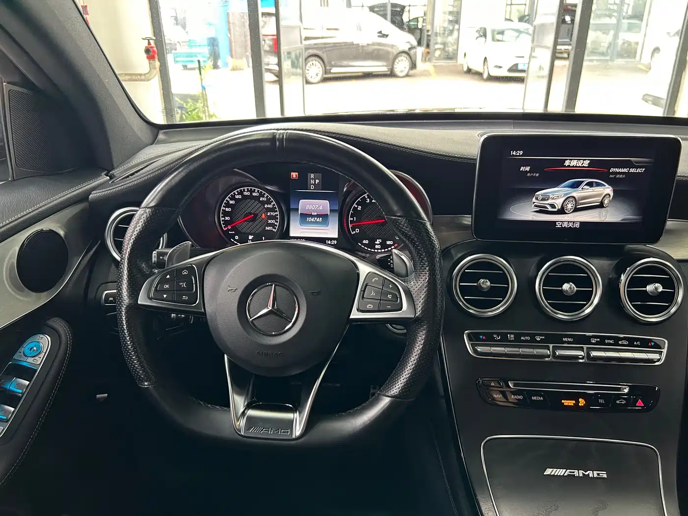 Mercedes-Benz GLC Coupe AMG 2018 AMG GLC 63 4MATIC+ Coupe SUV фото 12