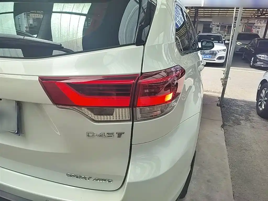 Toyota Highlander 2018 2.0T 4WD Luxury 7-seater (China V) фото 8