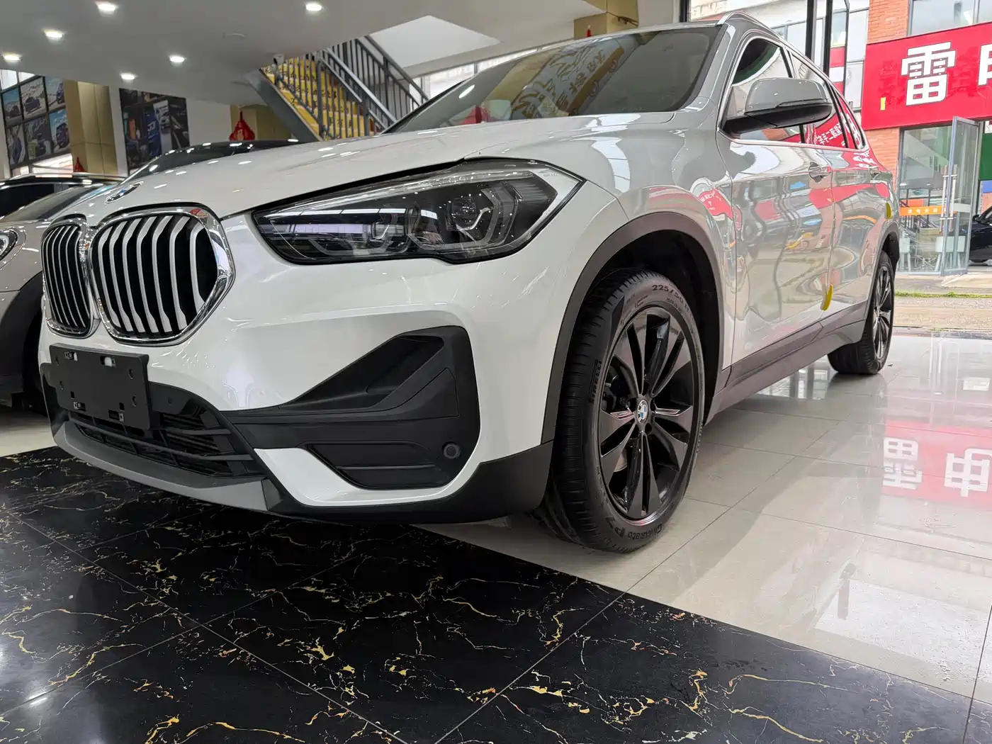 BMW X1 2021 sDrive20Li Fashion фото 3