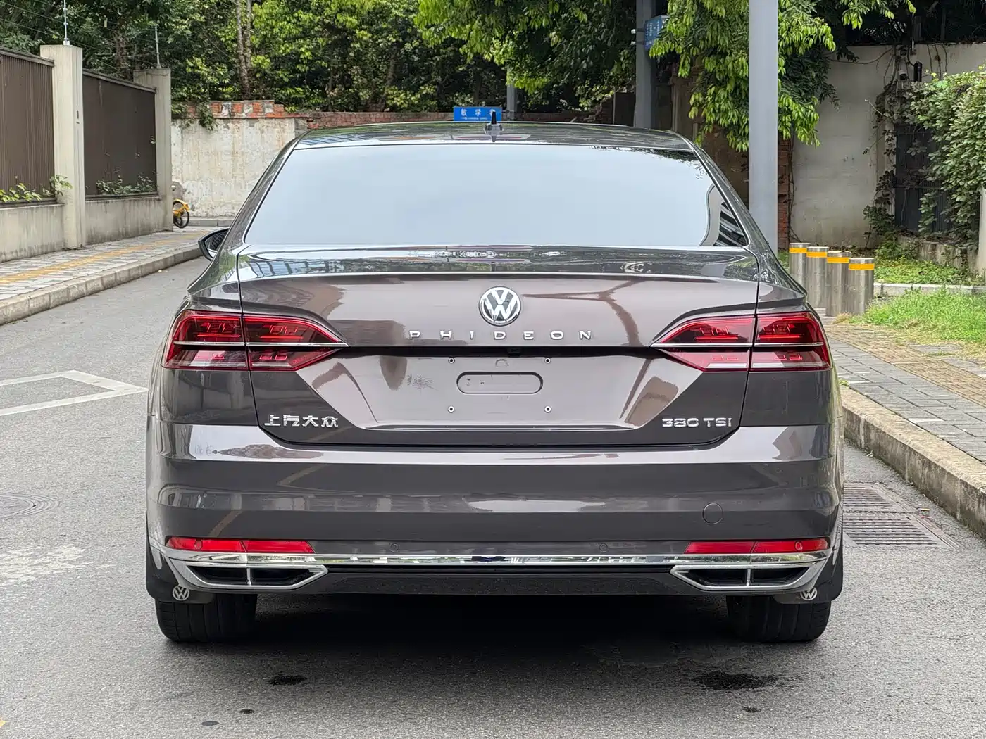 Volkswagen Phideon 2018 Facelift 380TSI FWD Business фото 9