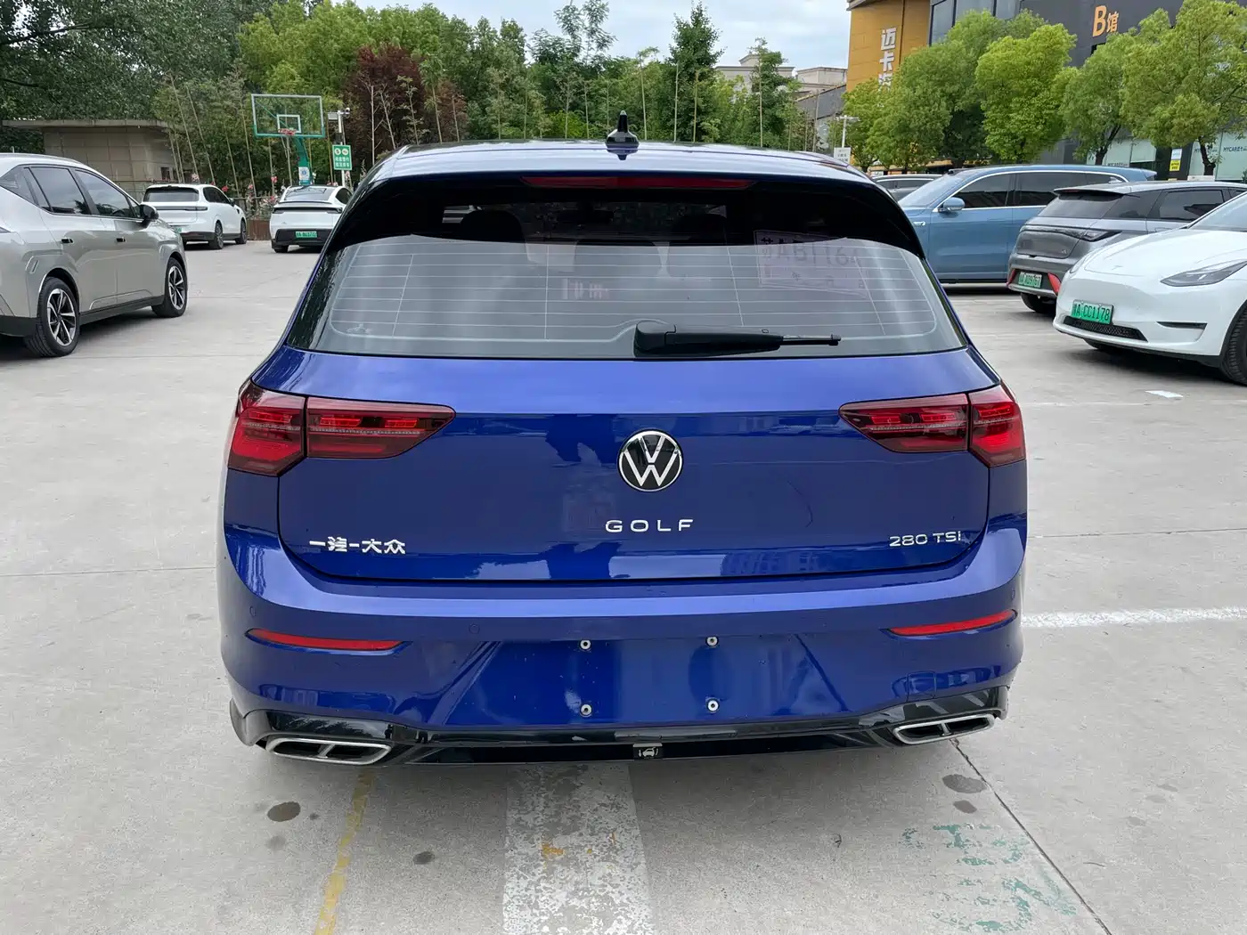 Volkswagen Golf 2023 280TSI DSG R-Line Lite фото 7