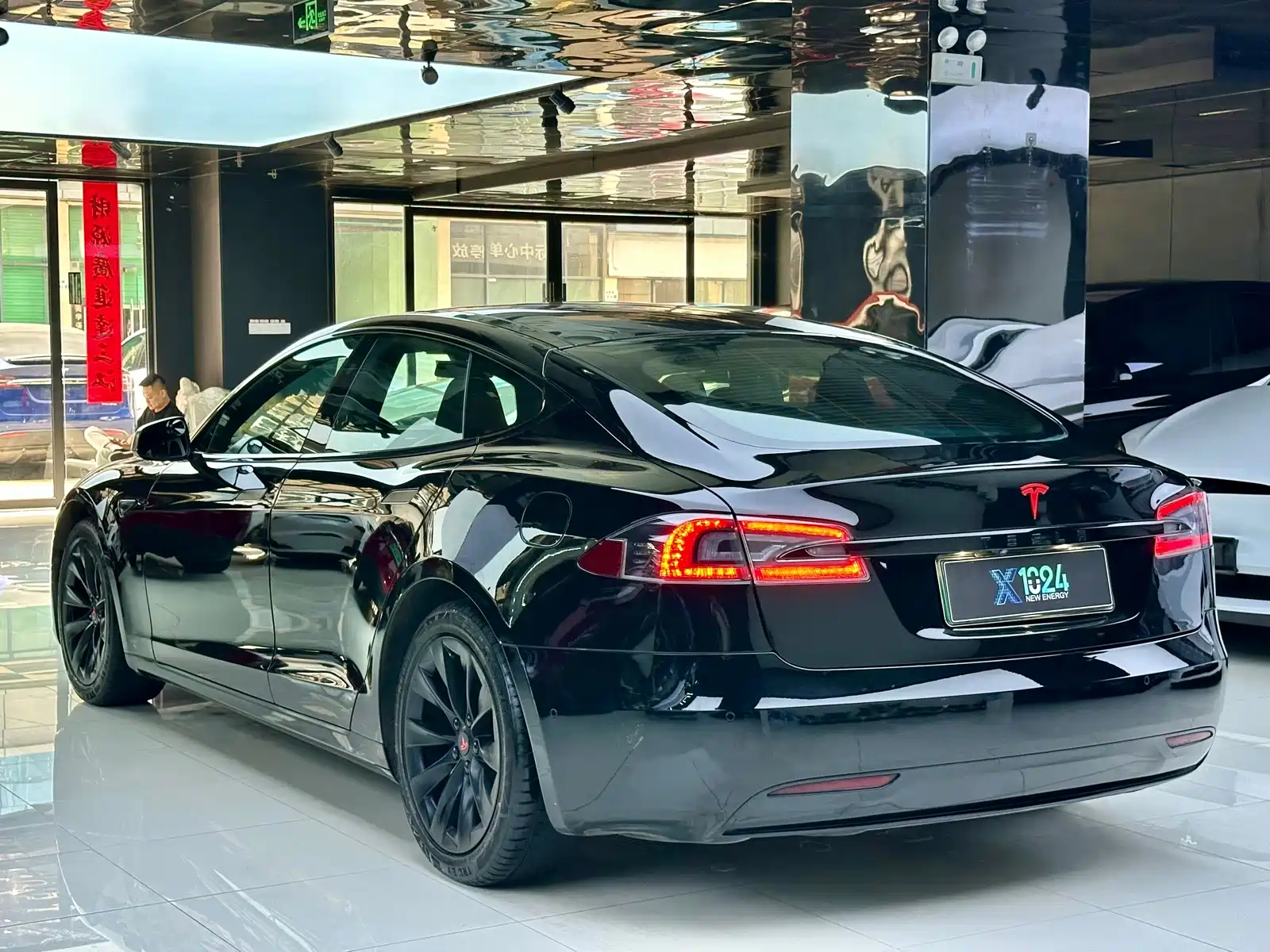 Фото 6 - Tesla Model S