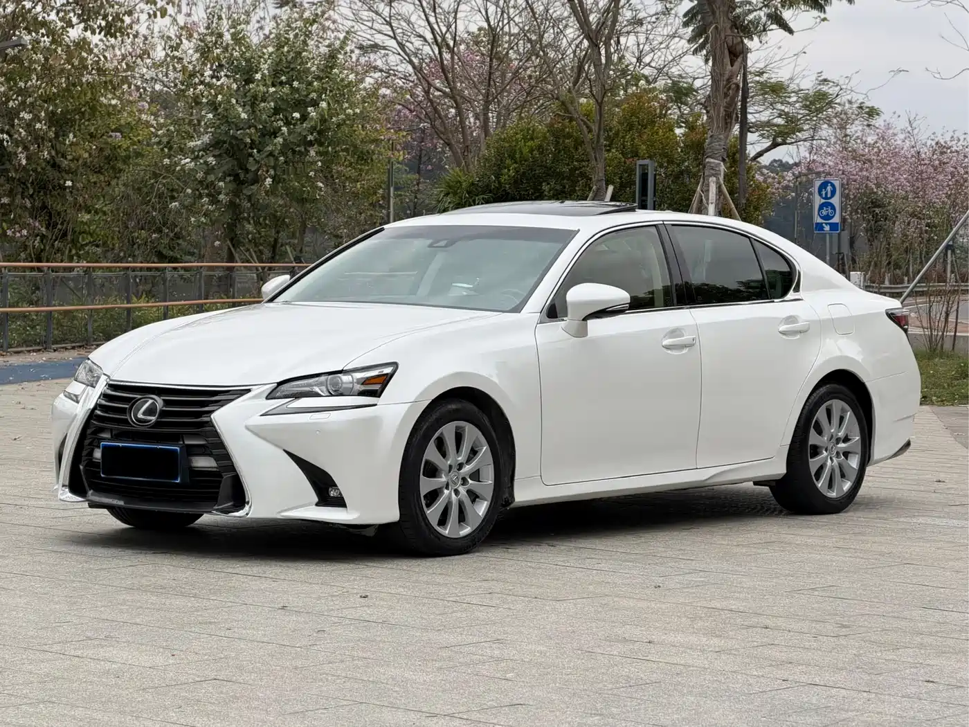 Lexus GS 2016 200t Leading Edition