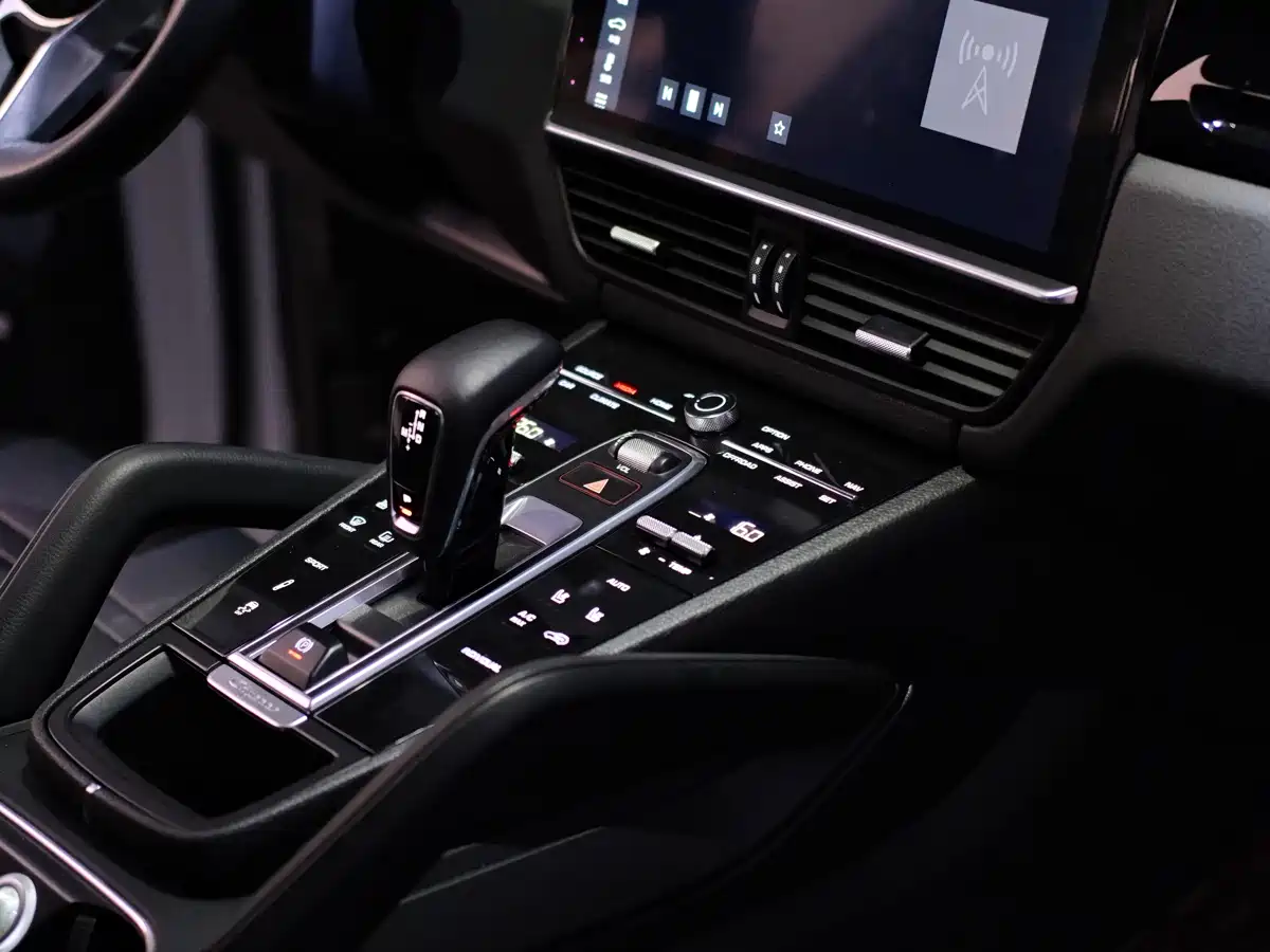 Porsche Cayenne 2019 Cayenne 3.0T фото 8