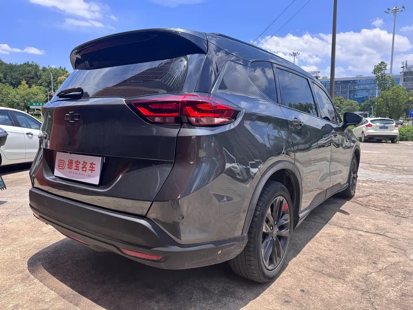 Chevrolet Volando 2019 2018 Redline 530T Auto Premium Edition (5+2 seats) China V