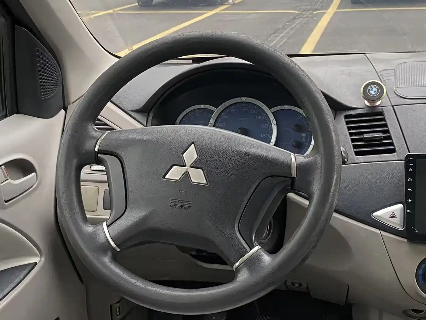 Mitsubishi Zinger 2011 2.0L Manual Luxury фото 21