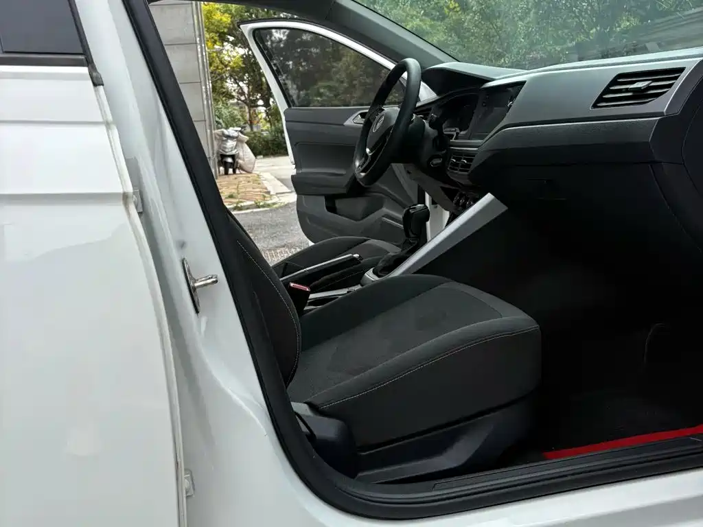 Volkswagen Polo 2022 2023 Plus 1.5L Automatic Panorama Enjoyment Edition