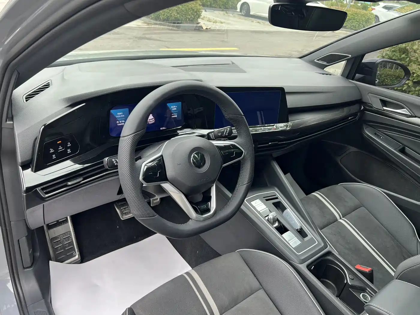 Volkswagen Golf 2021 280TSI DSG R-Line фото 18