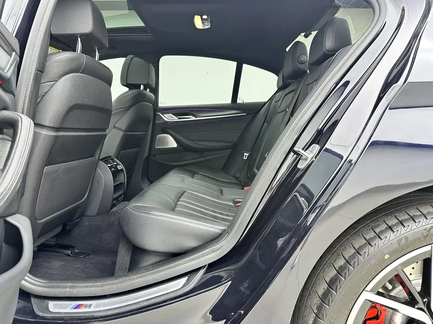 BMW 5 Series (Import) 2022 Facelift 530i Style Edition M Sport Package фото 4