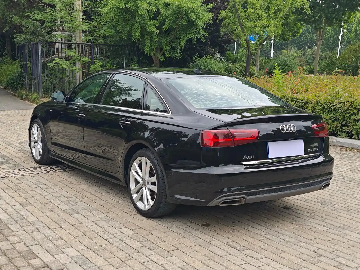 Audi A6L 2018 30th Anniversary 35 TFSI Sport фото 8