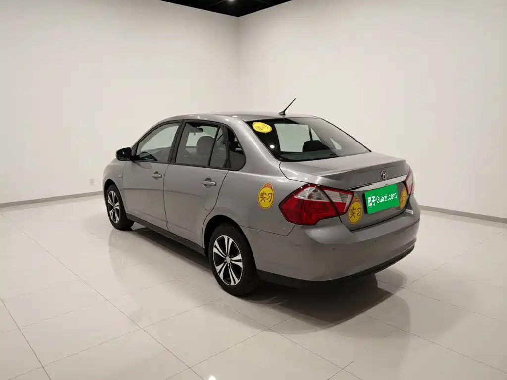 2014 Venucia D50