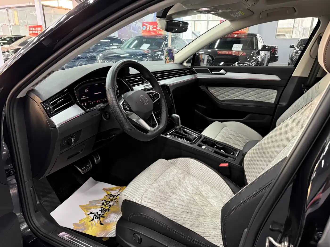 Volkswagen Magotan 2024 2 Million Units Public Sharing Edition 330TSI DSG Luxury фото 4