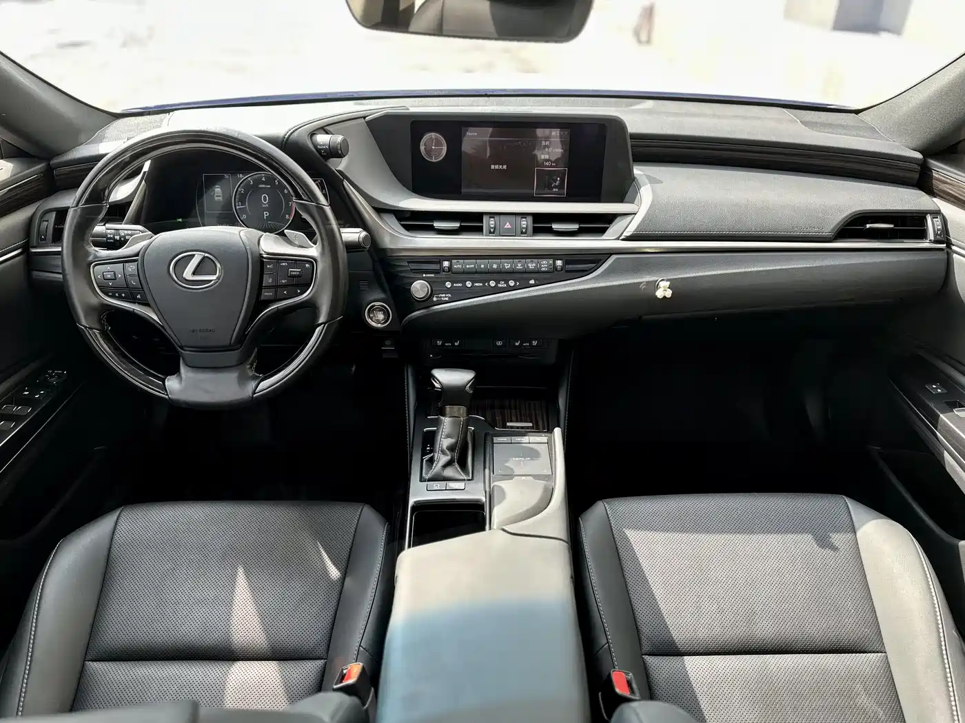 Lexus ES 2020 200 Excellence фото 5