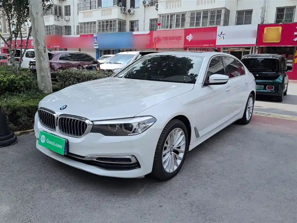 BMW 5 Series 2020 525Li Luxury Package фото 2