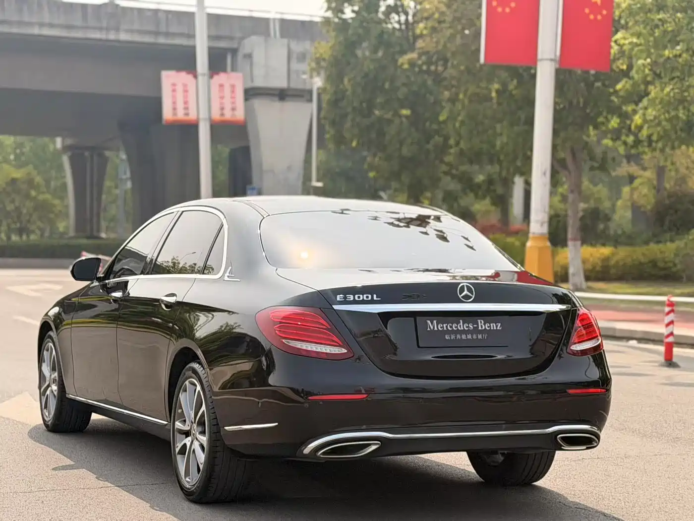 Mercedes-Benz E-Class 2019 E 200 L фото 4