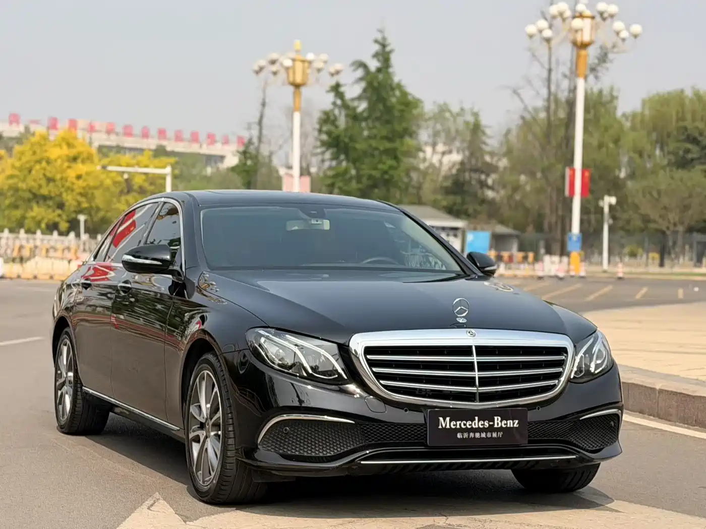 Mercedes-Benz E-Class 2019 E 200 L фото 3