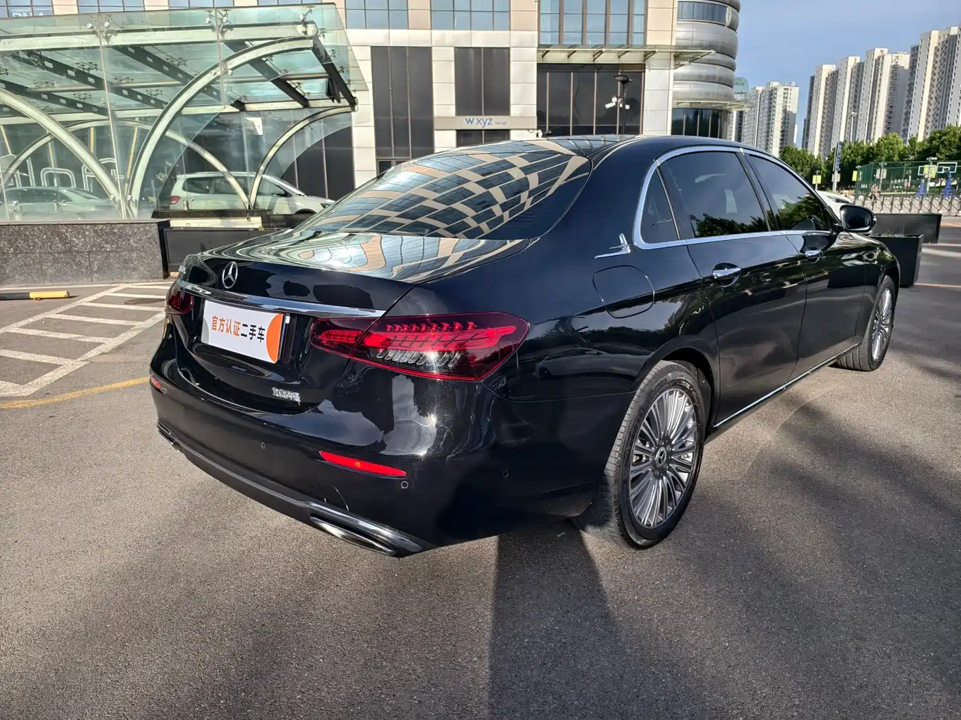 Mercedes-Benz E-Class 2023 E 300 L Luxury фото 11