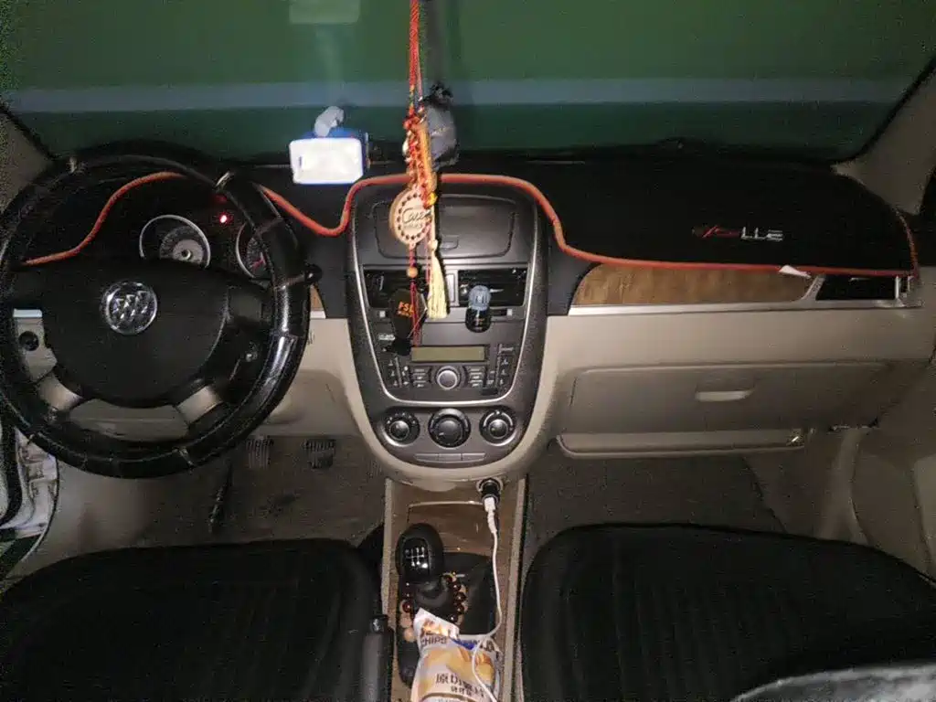 Photo 12 - Buick Excelle