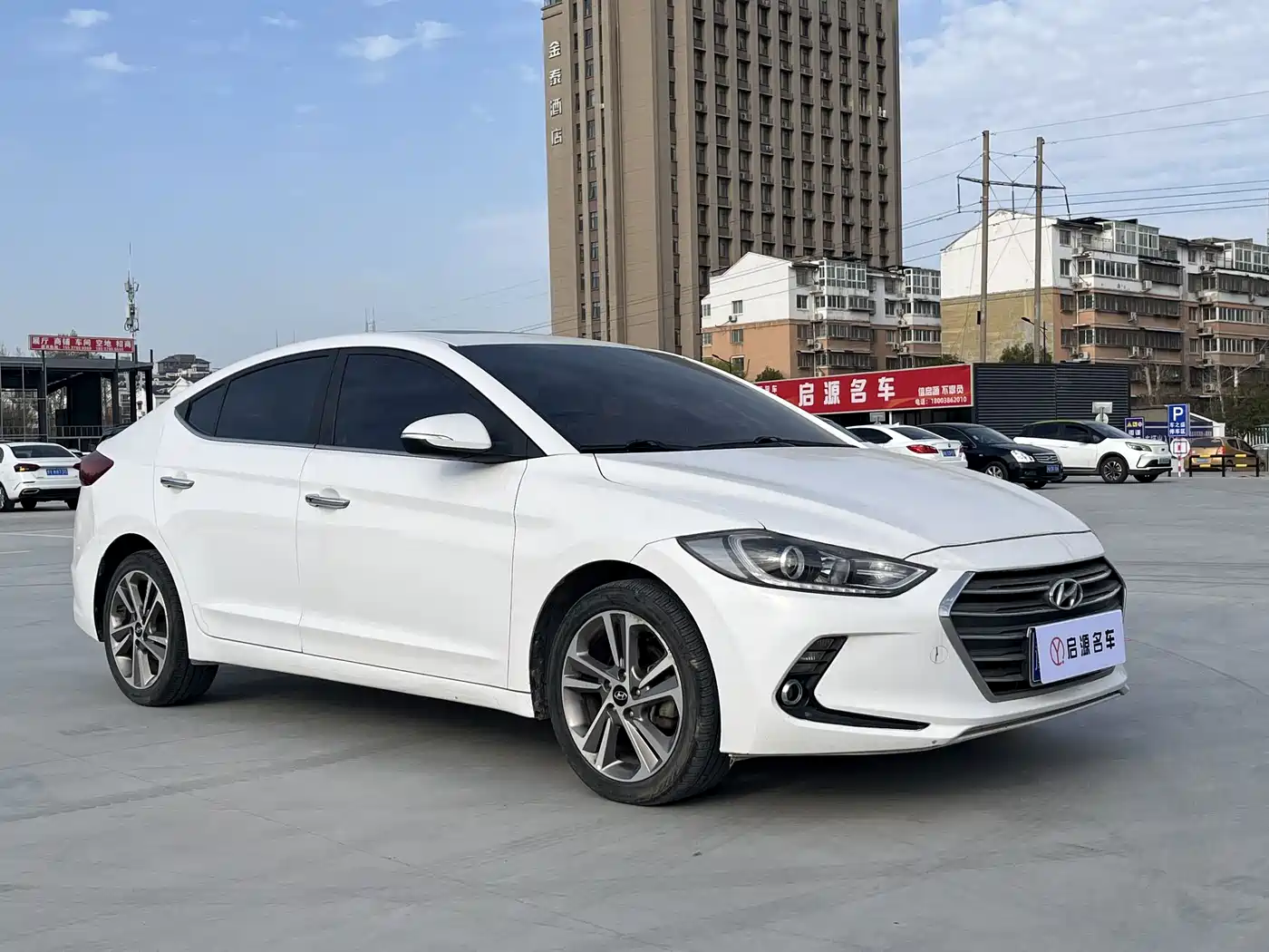Hyundai Elantra 2016 Model 1.6L Automatic Smart Elite фото 3