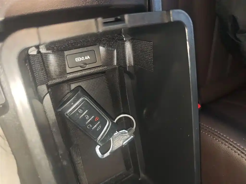 GAC Trumpchi Trumpchi M6 2019 270T DCT Luxury Edition (7-seater) (China VI) фото 9
