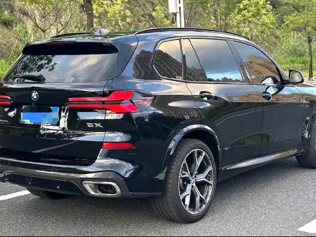 BMW X5 2023 xDrive 30Li Premium M Sport Package фото 8