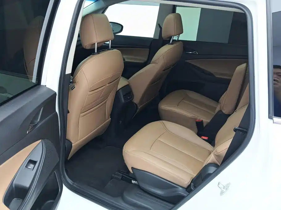 Buick GL6 2023 2021 323T Mild Hybrid Connected Luxury