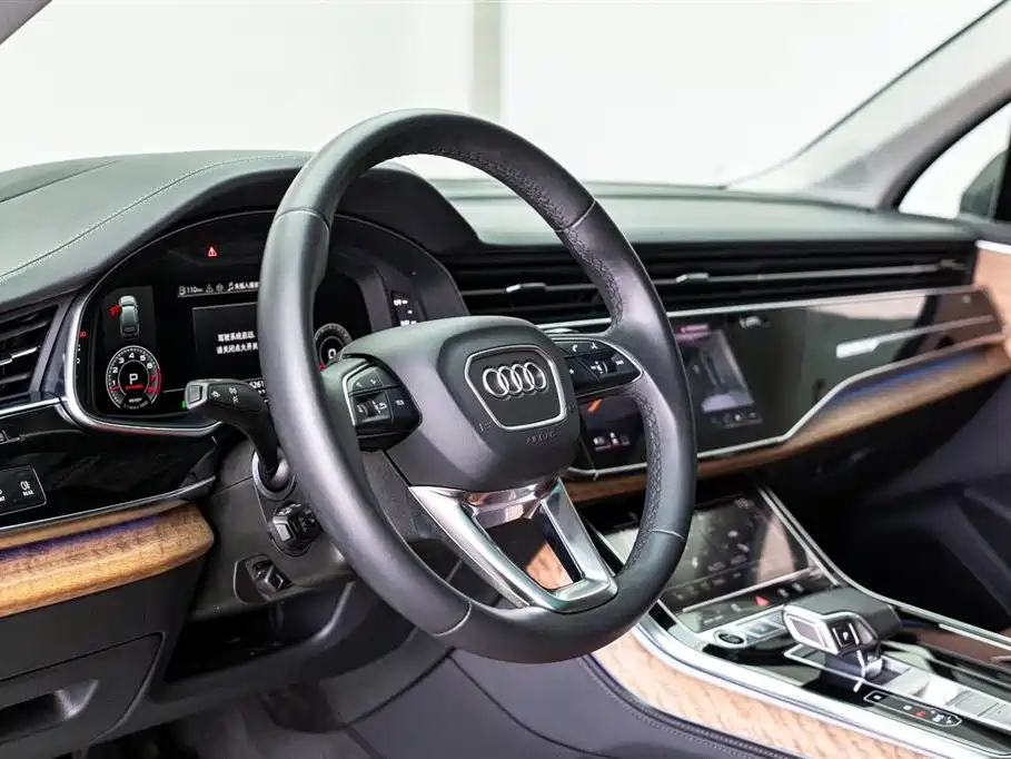 Audi Q7 2023 55 TFSI quattro S Premium фото 20