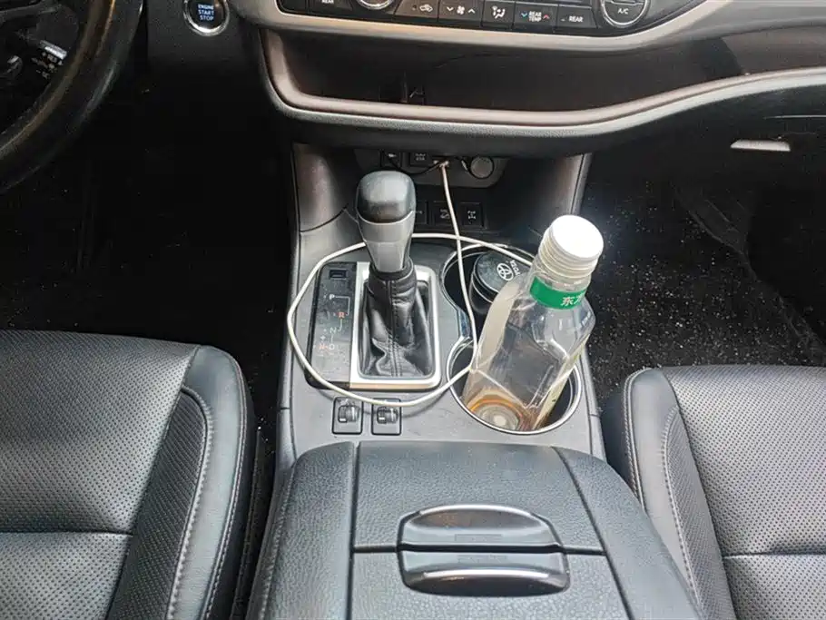 Toyota Highlander 2018 2.0T 4WD Elite 7-seater (China V) фото 16