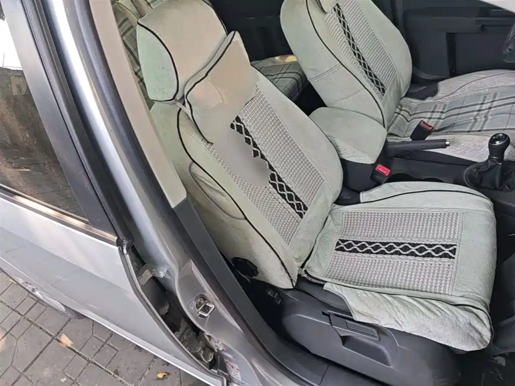 Volkswagen Touran 2015 1.4T Manual Trend Edition 5-seater фото 25