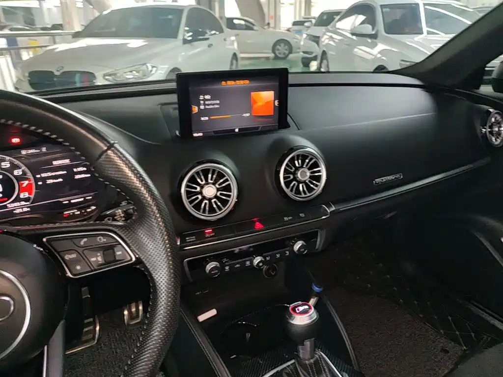 Audi S3 2017 Facelift S3 2.0T Limousine фото 13