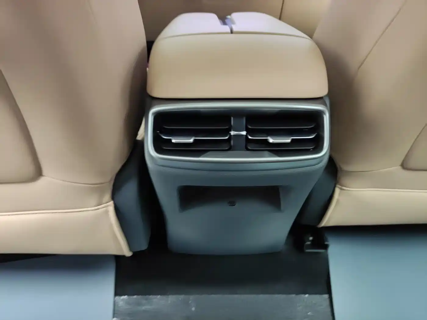 ARCFOX EXTREME FOX POLAR FOX ALPHA T5