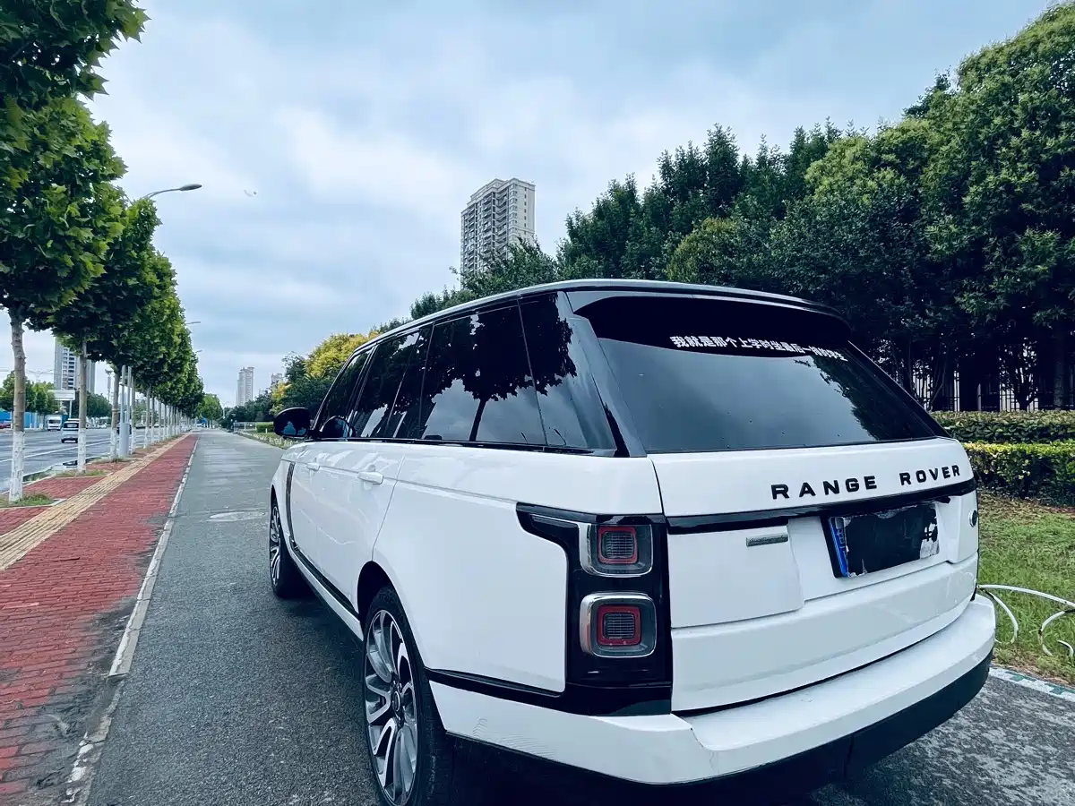 Land Rover Range Rover 2015 3.0 TDV6 Vogue фото 7