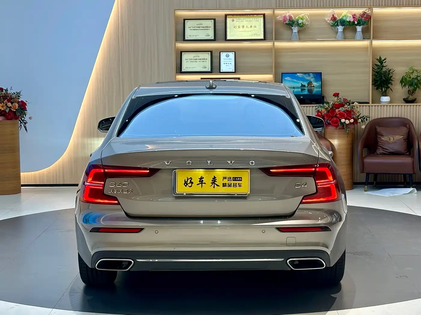 VOLVO S60
