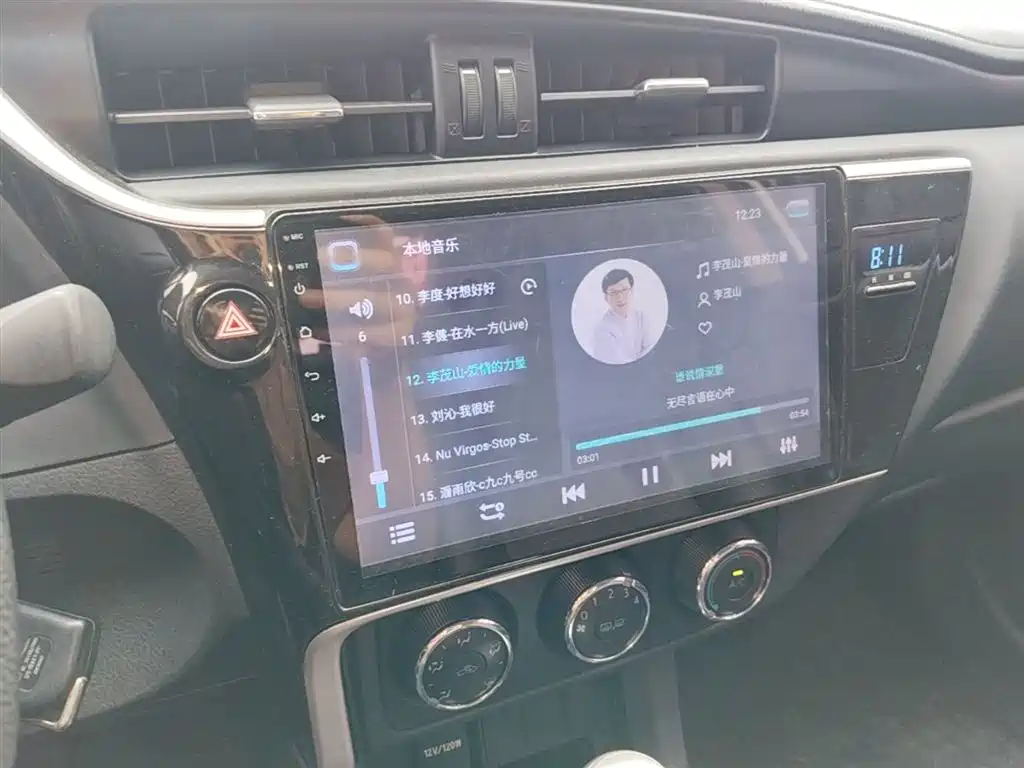 Toyota Corolla 2017 Facelift 1.2T S-CVT GL фото 13