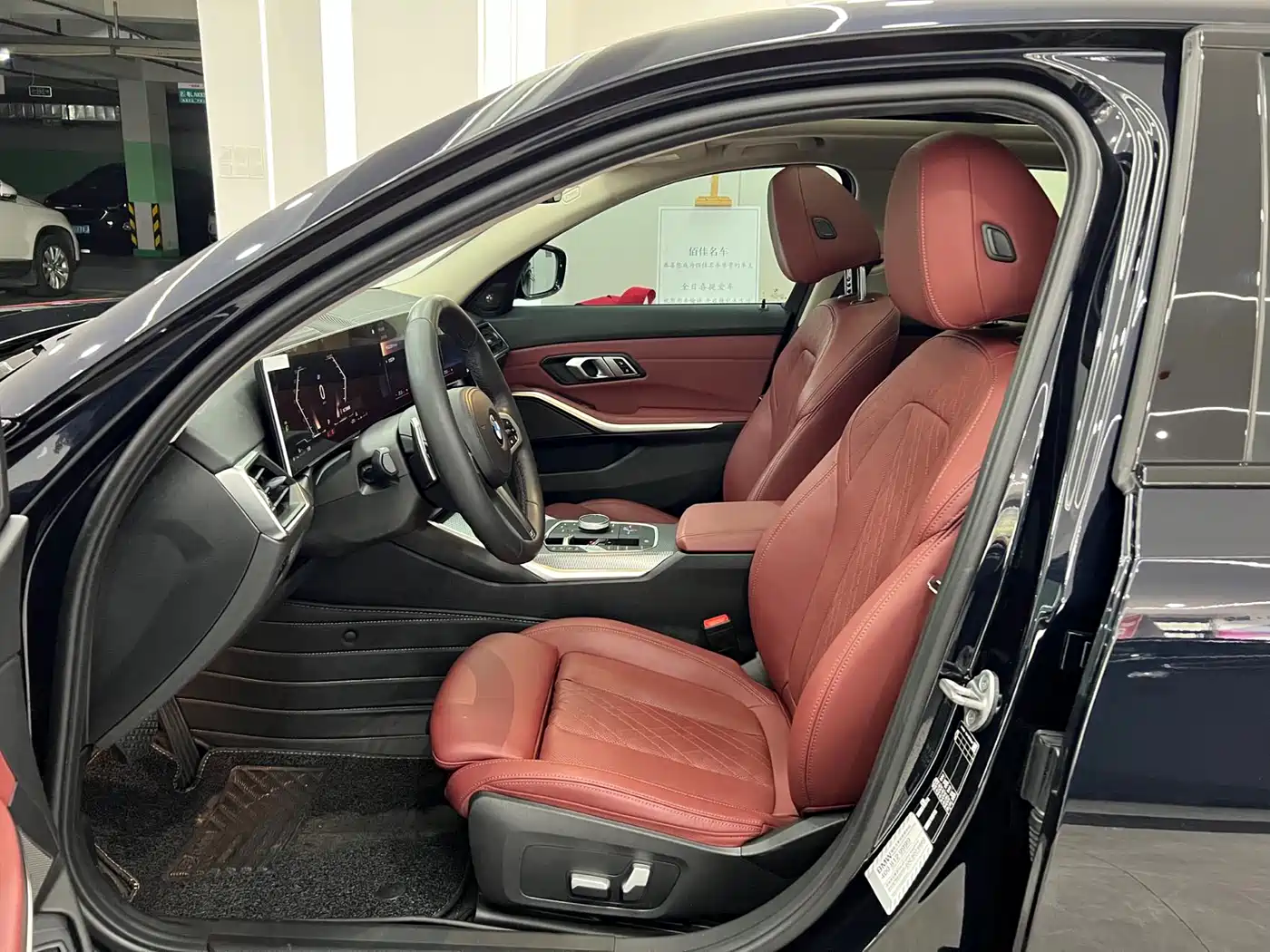 BMW 3 Series 2023 325Li M Sport Black Night Package фото 8