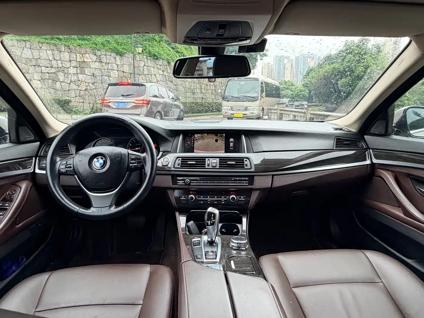 BMW 5 Series 2014 525Li Luxury Design Package фото 10