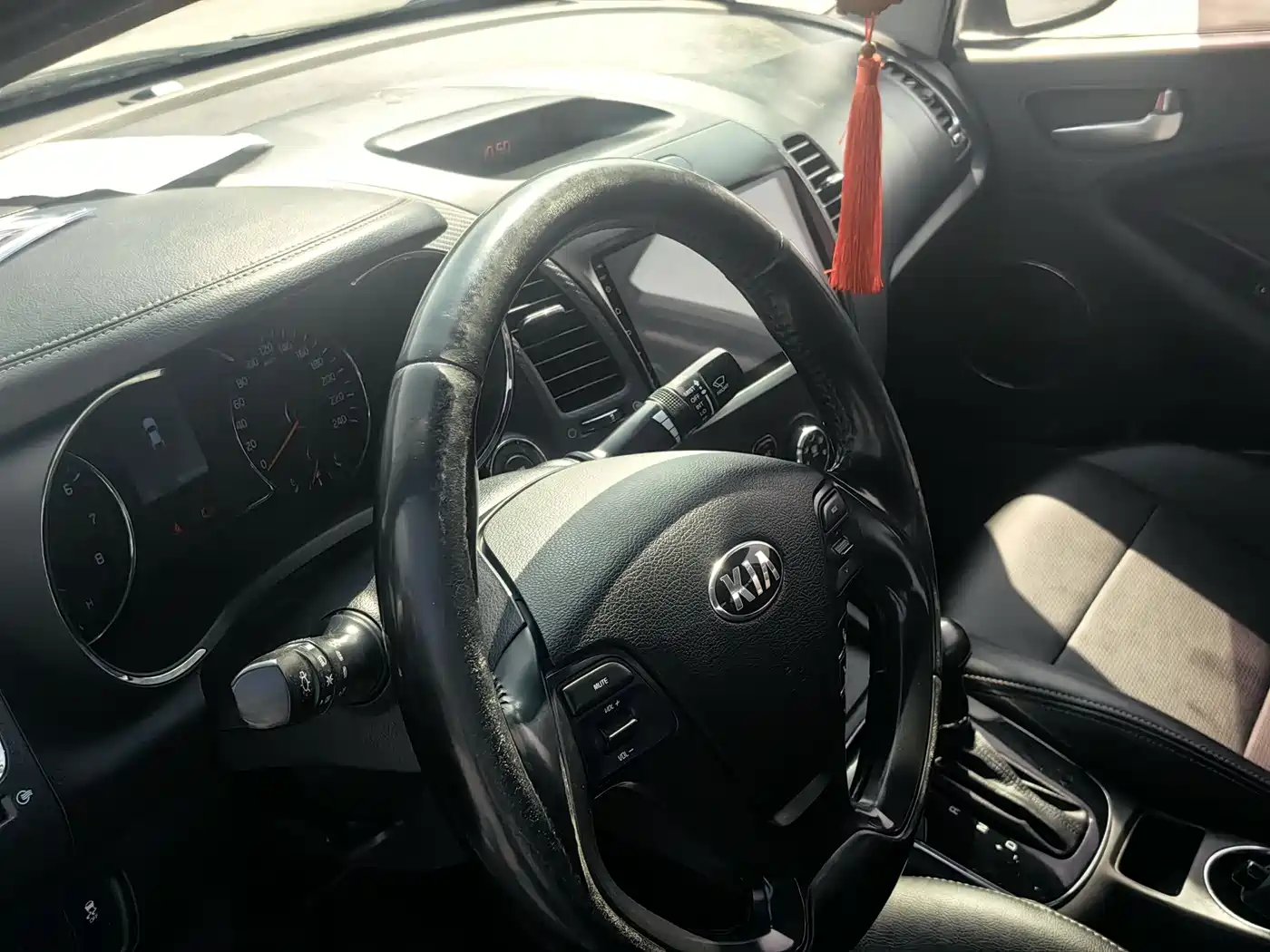 Kia K3 2016 1.6L Automatic GLS фото 6