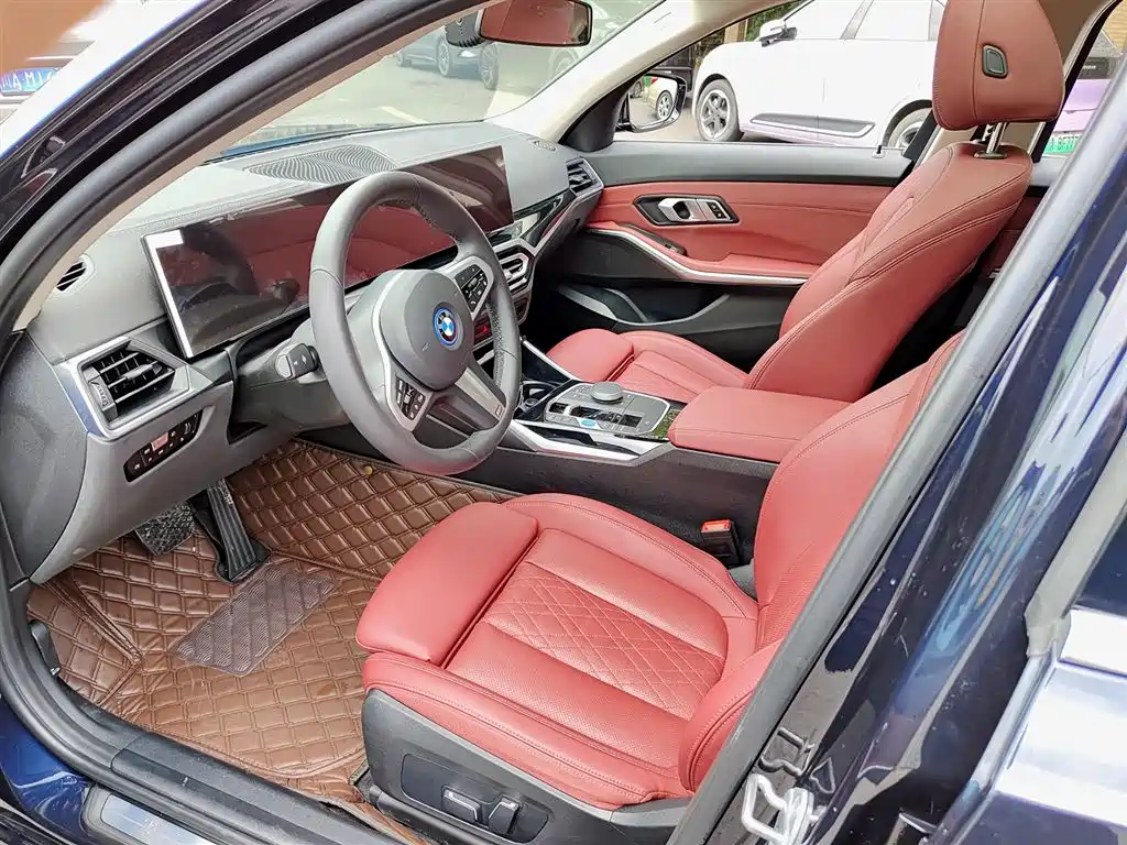 BMW i3 2024 eDrive 35 L фото 7